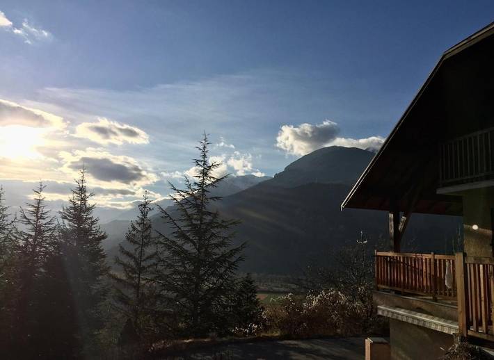 Location de vacances pour 11 personnes, avec vue et jardin à Eygliers - 2