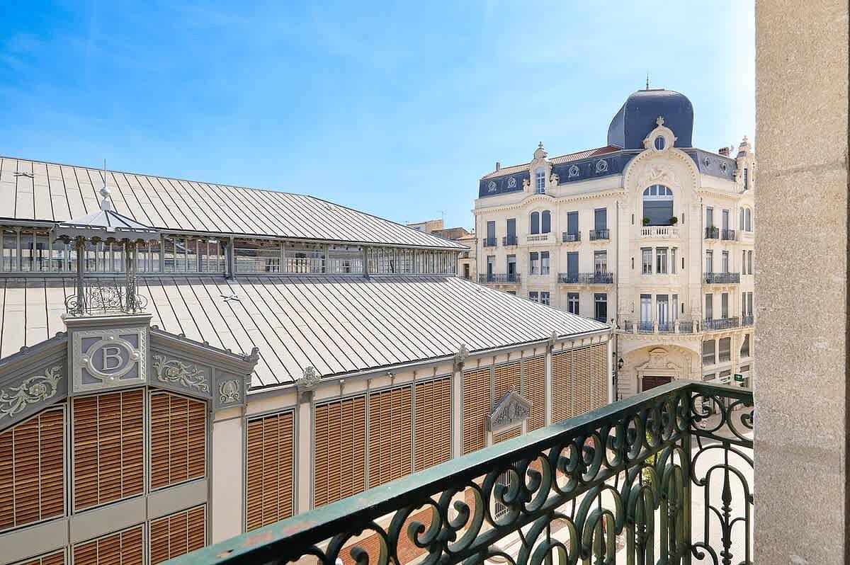 Apartamento entero, Le Chic face aux Halles clim  Classe 3 Etoiles in Béziers, Costa mediterránea (Francia)