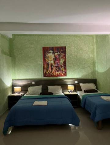 Chambre d’hôte pour 5 personnes, avec piscine et terrasse dans Praia