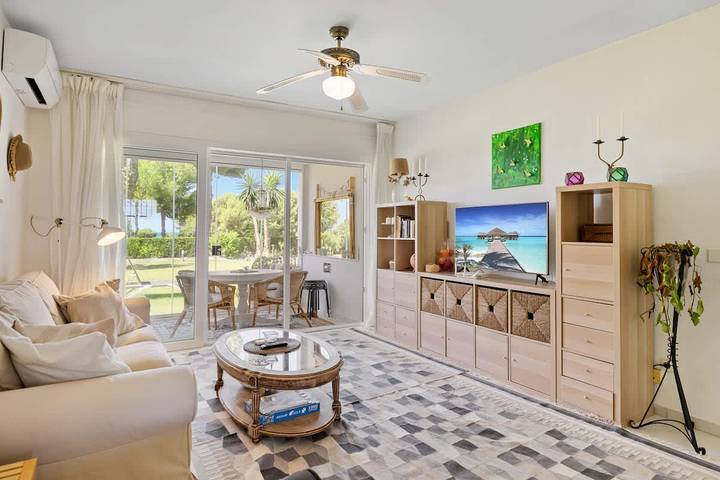 Apartamento para 4 personas, con jardín en Las Lagunas