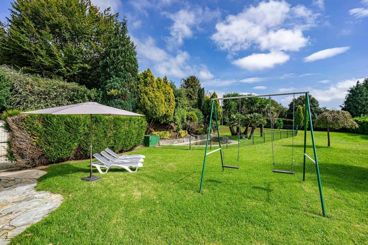 Apartamento para 8 personas, con Balcón además de Jacuzzi y Jardín en Costa de Cantabria