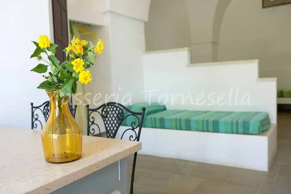 Openspace à Masseria Salentina entre Gallipoli et Baia Verde, avec piscine et Wifi in Parabita, Golfe de Tarente