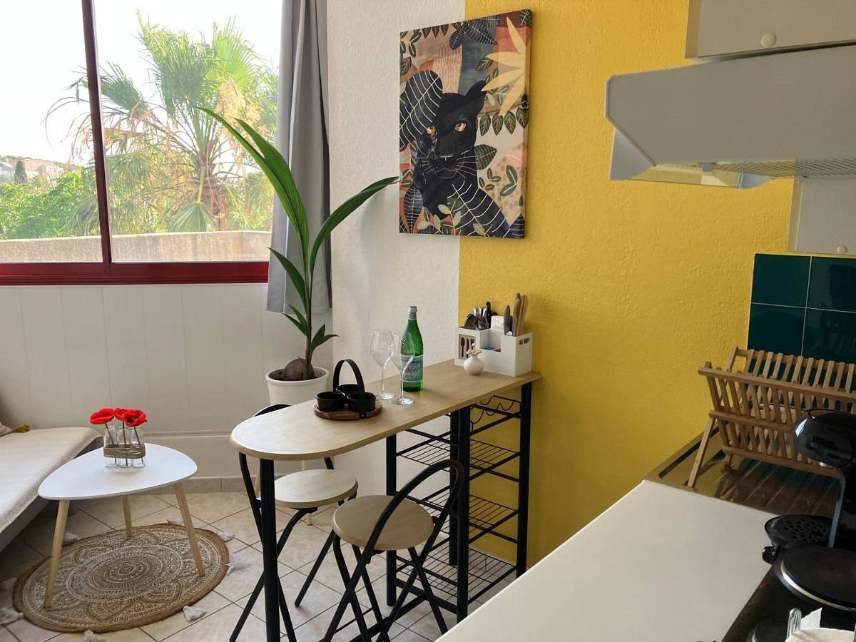 Appartement entier, One-Bedroom Apartment in La Valette-du-Var, Côte méditerranéenne (France)