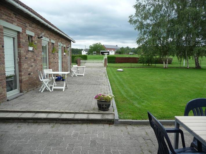 Chambre d’hôte pour 2 personnes, avec terrasse ainsi que jardin et vue à Érezée - 2