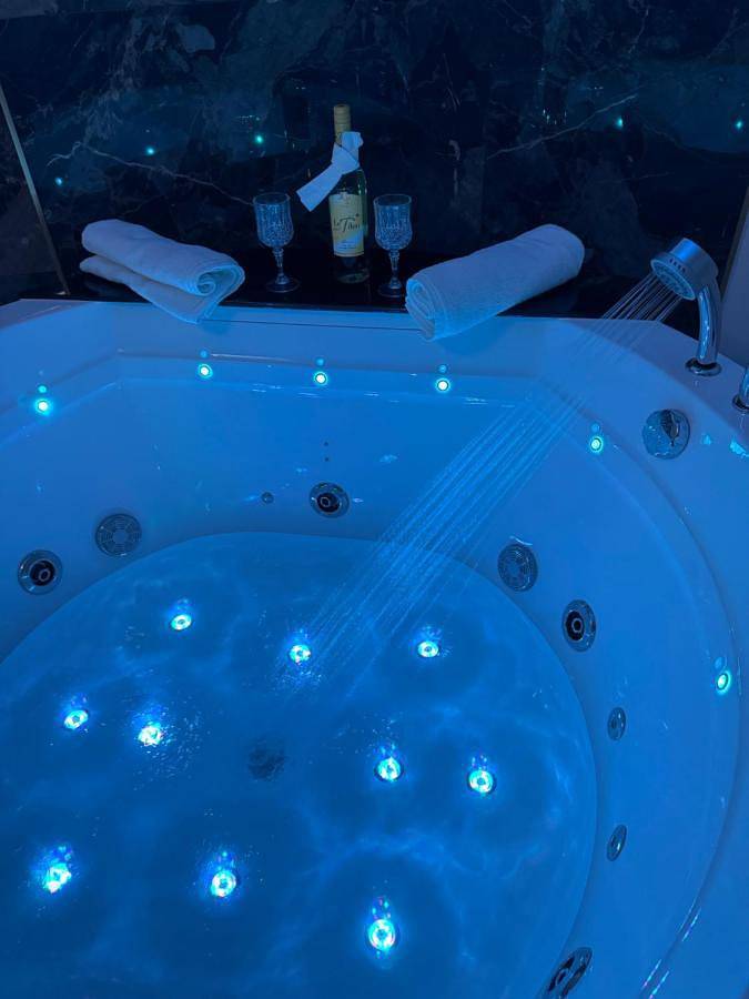 Ferienhaus für 2 Personen, mit Whirlpool in Lahntal-Westerwald - 3