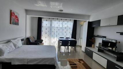 Gîte pour 4 personnes, avec balcon dans Mangalia