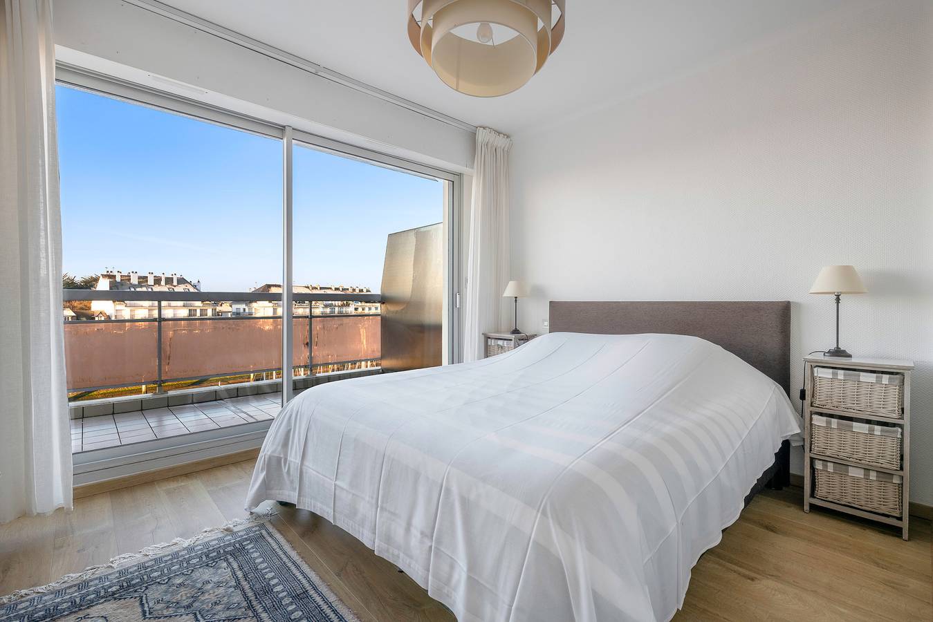 Entire apartment, Flat for 2 adults and 1 child - View of the Port in La Baule-Escoublac, Côte d'Amour