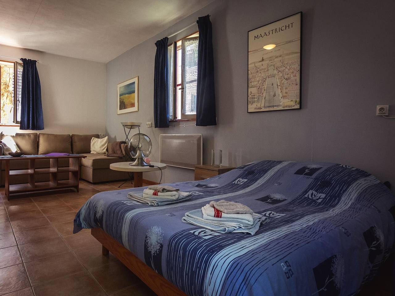 Appealing apartment in Vezac with swimming pool in Vézac, Périgord Noir