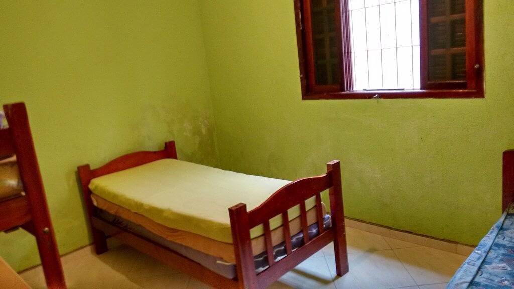 Haus mit Pool und Spielzimmer, luftig und bequem, in der Nähe zum Strand. in Mongaguá, Baixada Santista