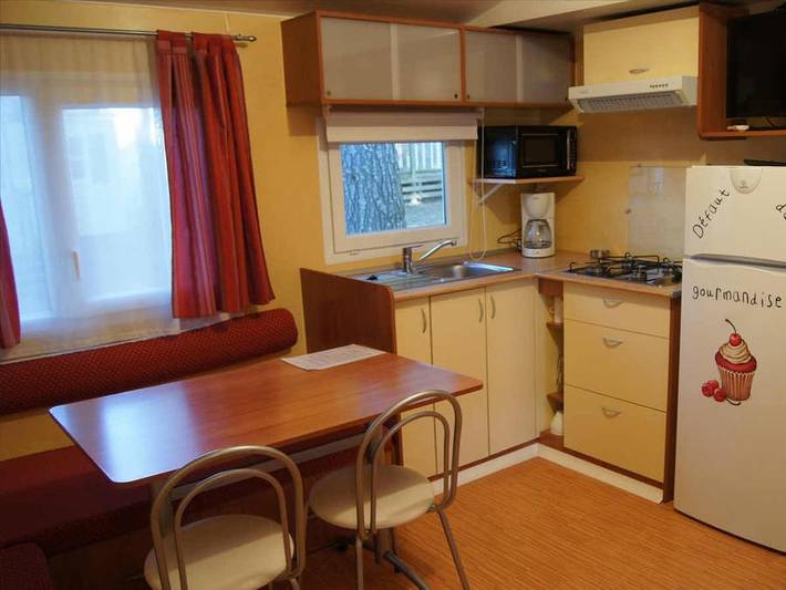Camping La Source - Mobilheim 6 personen - Valeriane – 6 Personen – 3 Schlafzimmer – Klimaanlage in Sournia, Regionaler Naturpark Corbières-Fenouillèdes