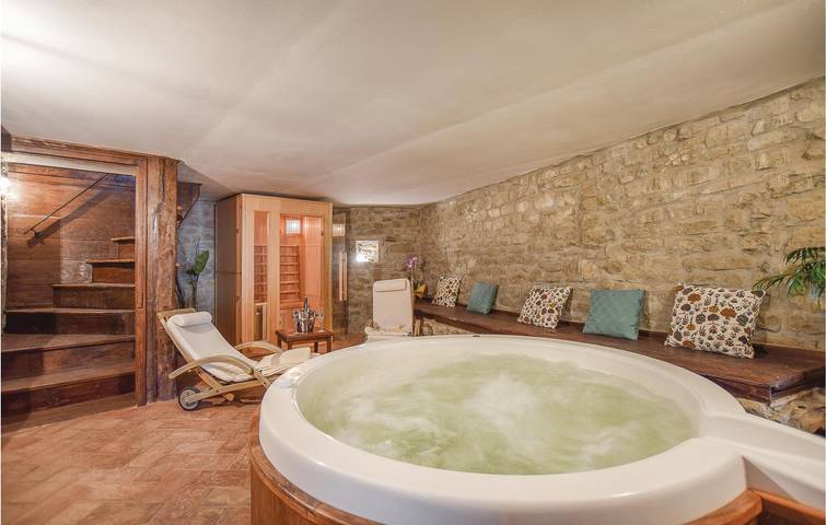 Ferienhaus für 4 Personen, mit Sauna und Terrasse sowie Whirlpool in der Toskana - 2