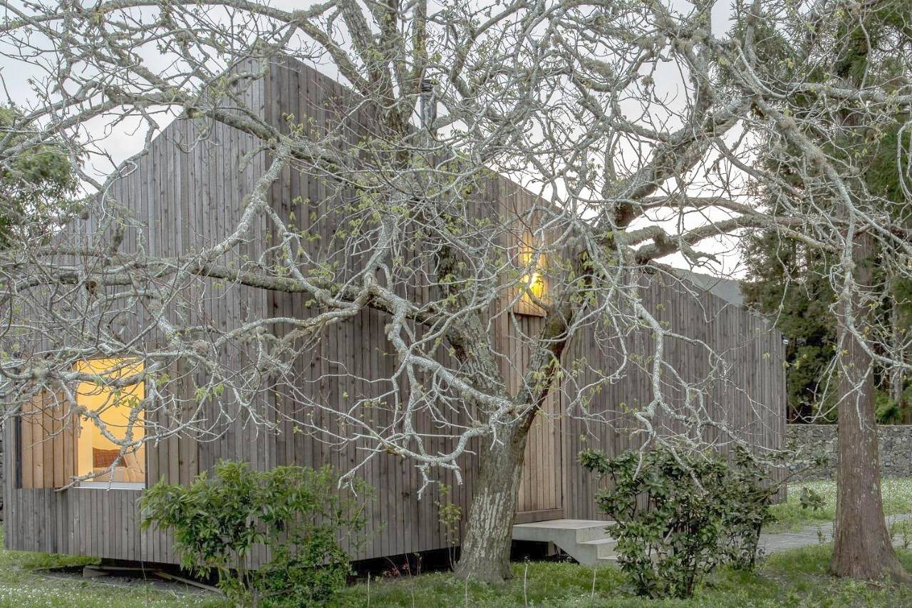 Sete Cidades Lake Lodge in São Miguel Island, Ilha de São Miguel