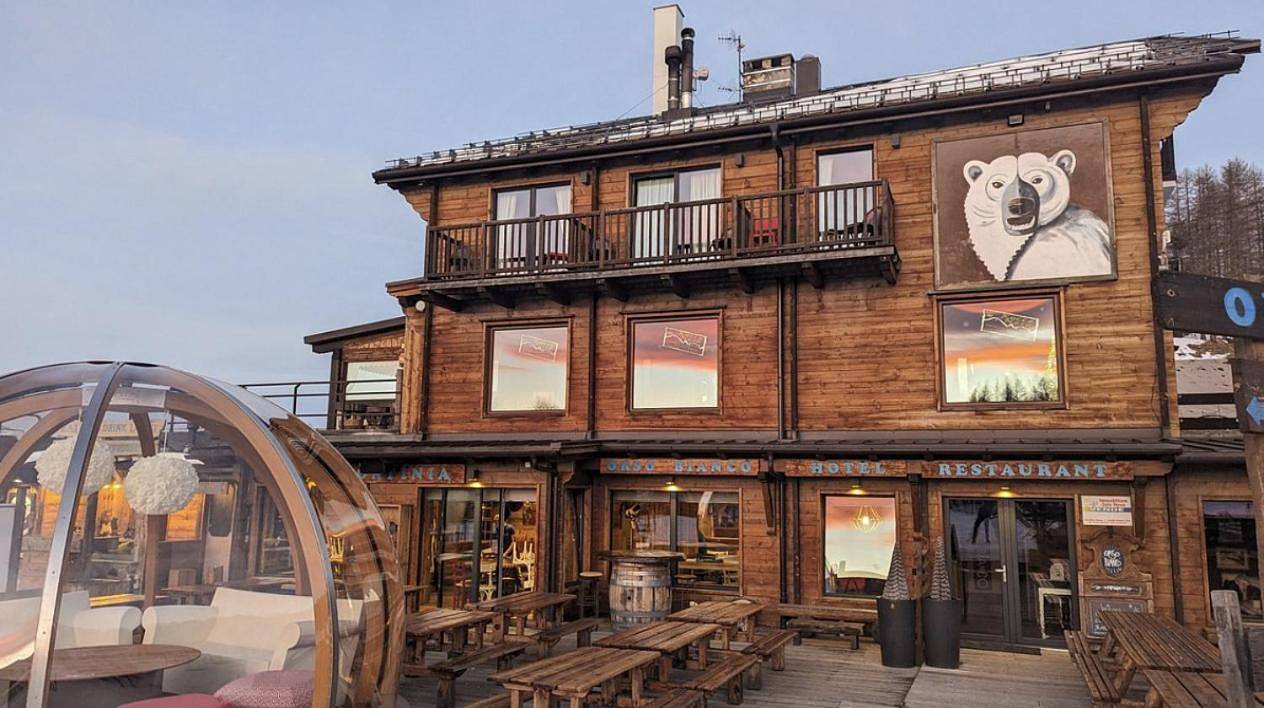 Orso Bianco Hotel & Chalet in Sauze d'Oulx, Via Lattea