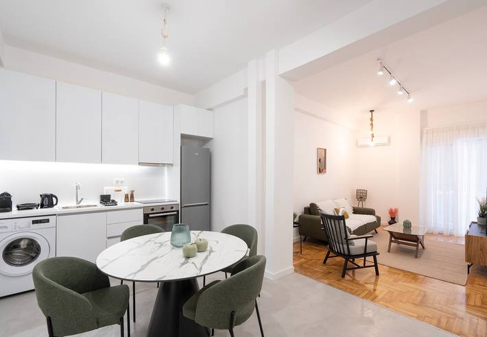 Appartement entier, Liv - Comfortable & Stylish Escape in Pagrati in Section centrale d'Athènes, Athènes