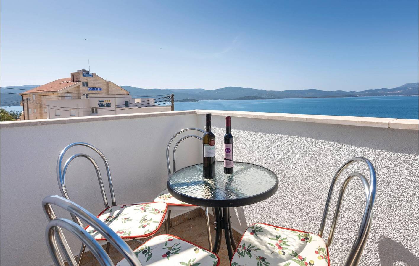 Ganze Ferienwohnung, Ferienwohnung für 6 Personen mit Terrasse in Komarna, Dubrovnik-Neretva