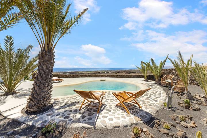 Villa for 6 people, with garden in Lanzarote