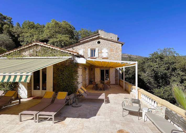 Gîte pour 10 personnes, avec piscine à Cabris - 2