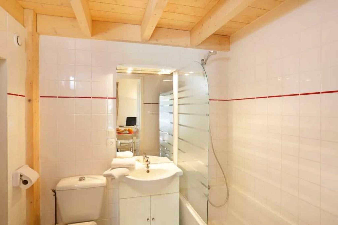 Appartement entier, Appartement 3 étoiles - Piscine  - ccbbcgd in Saint-Georges-d'Oléron, Côte de Beauté