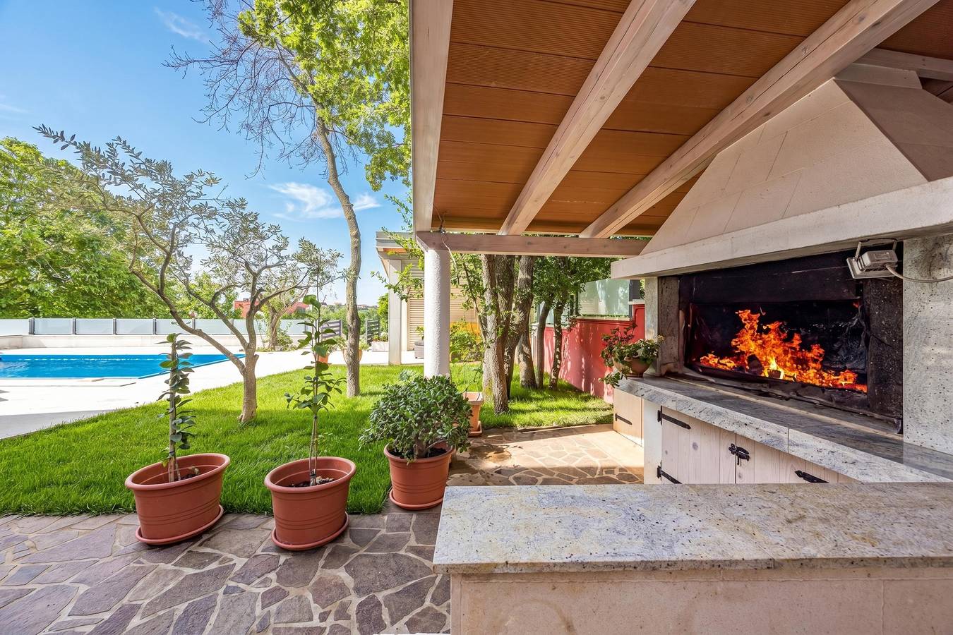 Ganze Wohnung, Apartment Ayni With Private Pool in Umag, Umag und Umgebung