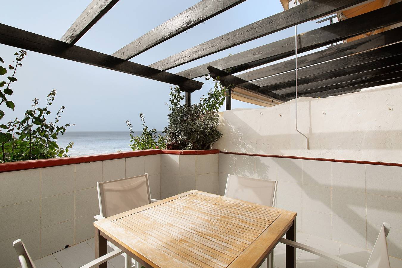 Ganze Wohnung, Ferienwohnung 'Faro De Sardina' mit Gemeinschaftspool, privater Terrasse und Wlan in Gáldar, Gran Canaria Nord