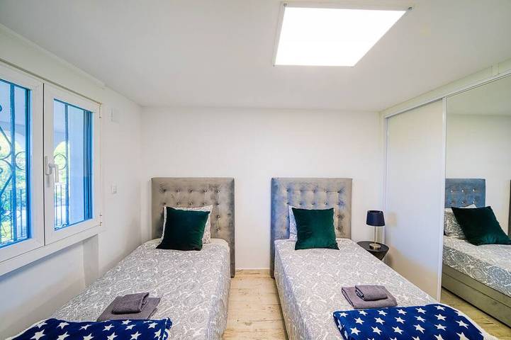 Entire apartment, Cabopino in Playa Cabopino, Marbella