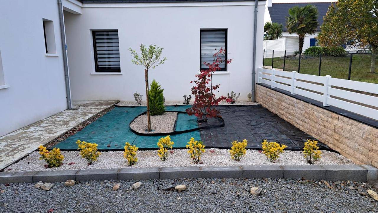 Three-Bedroom House in Saint-Armel, Côte des Mégalithes