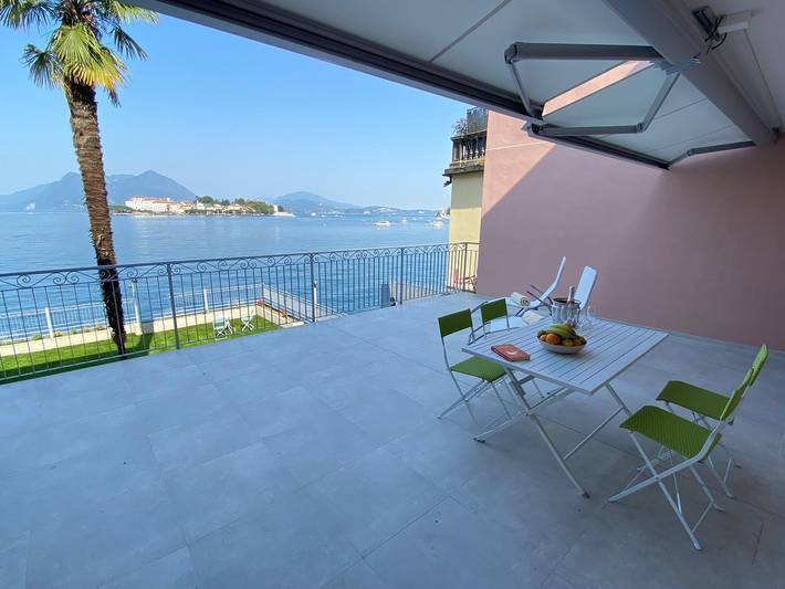 Appartamento per 4 persone, con terrazza e giardino nonché vista lago a Comune di Baveno