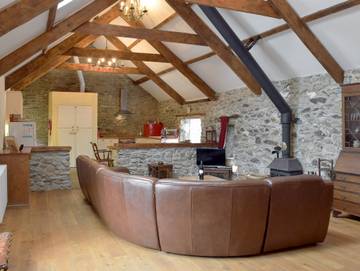 Glamping for 6 People in Pembrokeshire, South-Wales, Photo 1