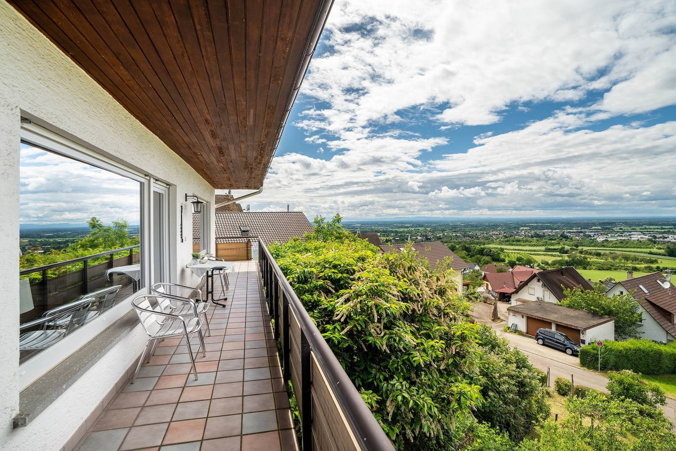 Apartmenthaus -Baden-Chalet- mit Panoramablick ins Rheintal - nahe Baden-Baden & Schwarzwald in Bühl, Mittlerer Schwarzwald