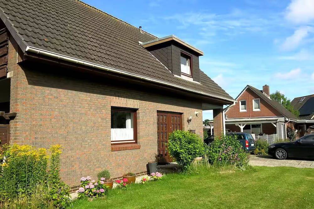 Gemütliches günstiges freistehendes Ferienhaus,Deichnähe,Terrasse + Garten, Wlan in Friedrichskoog-Spitze, Friedrichskoog