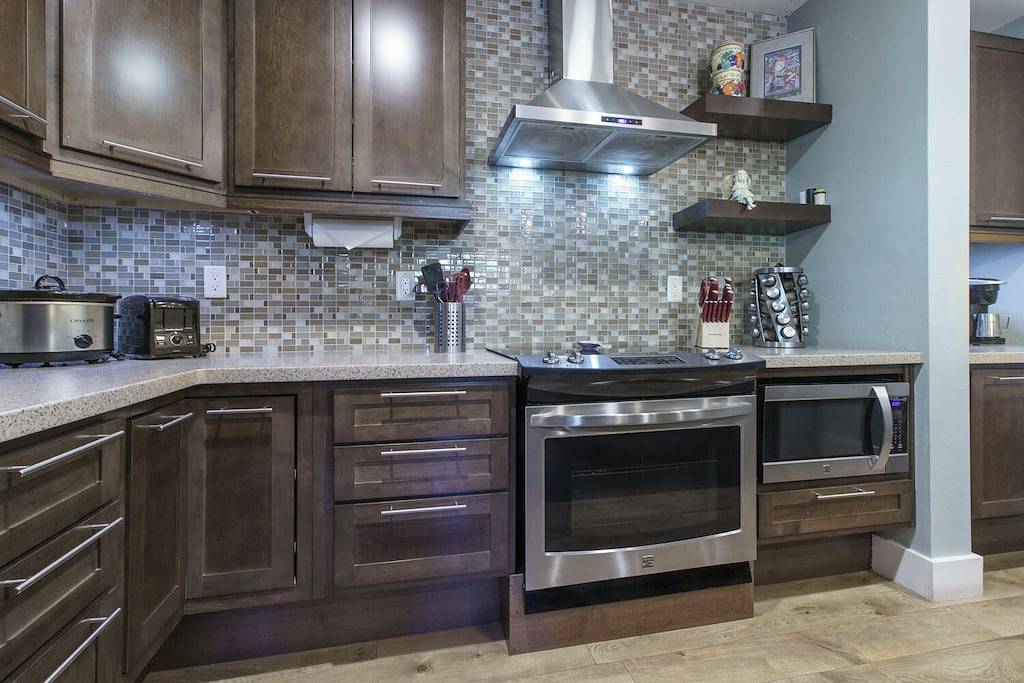 Ganze Wohnung, Frische und luftige Wohnung auf Französisch St. mit Whirlpool! in Arapaho and Roosevelt National Forests