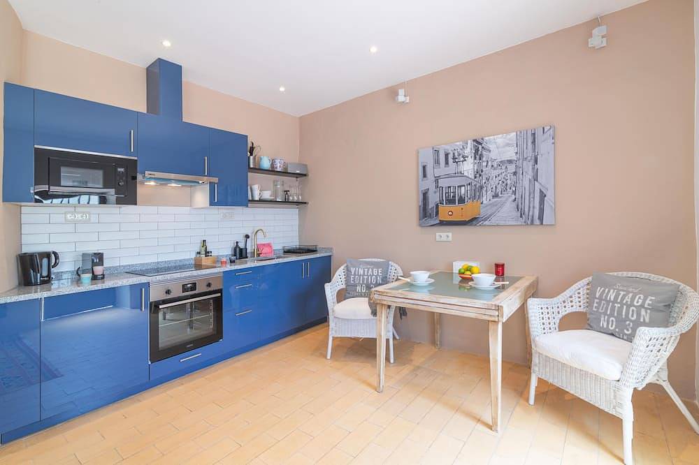 Own house on a 3 villa property with shared pool. in Loulé (São Sebastião), Faro Distrikt