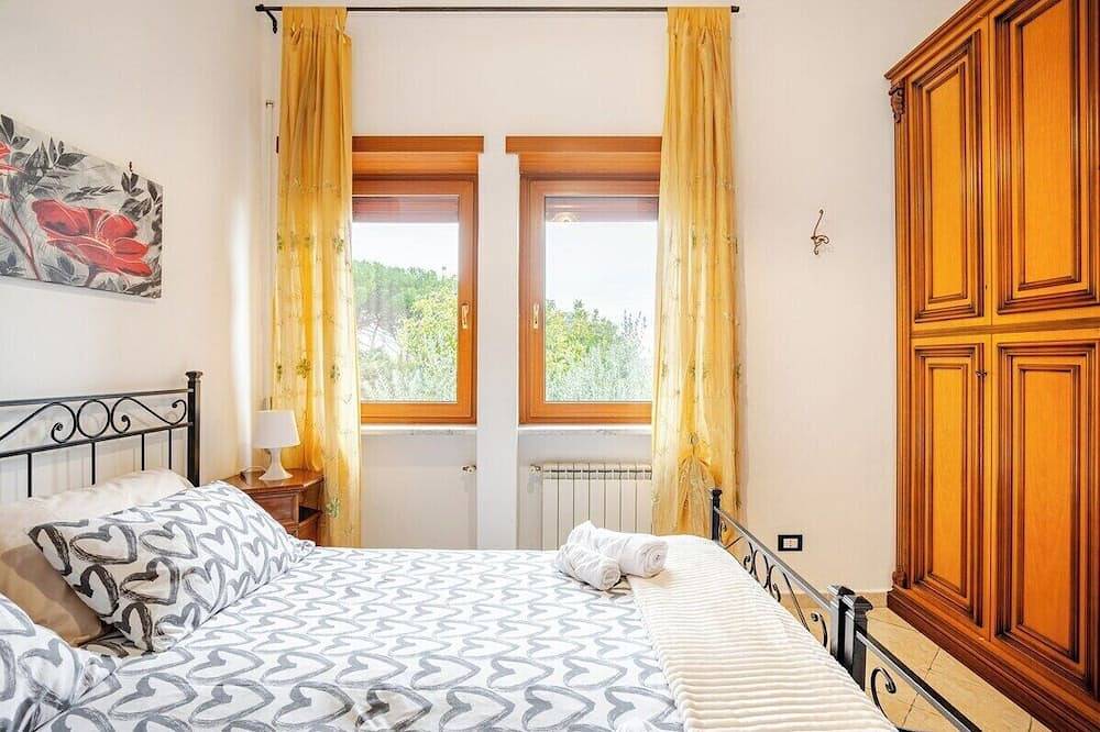 Ganze Wohnung, La Casa di Ale - Ale 1 - Two-room apartment in the Castelli Romani 20Km from Rome Center in Marino, Parco Regionale dei Castelli Romani