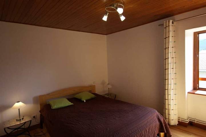 Gîte pour 4 personnes, avec jardin, animaux acceptés dans La Chambonie - 3