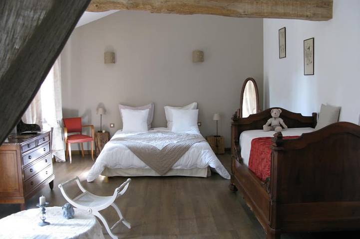 Maison d’hôte pour 3 personnes, avec Jardin et Piscine à Montans