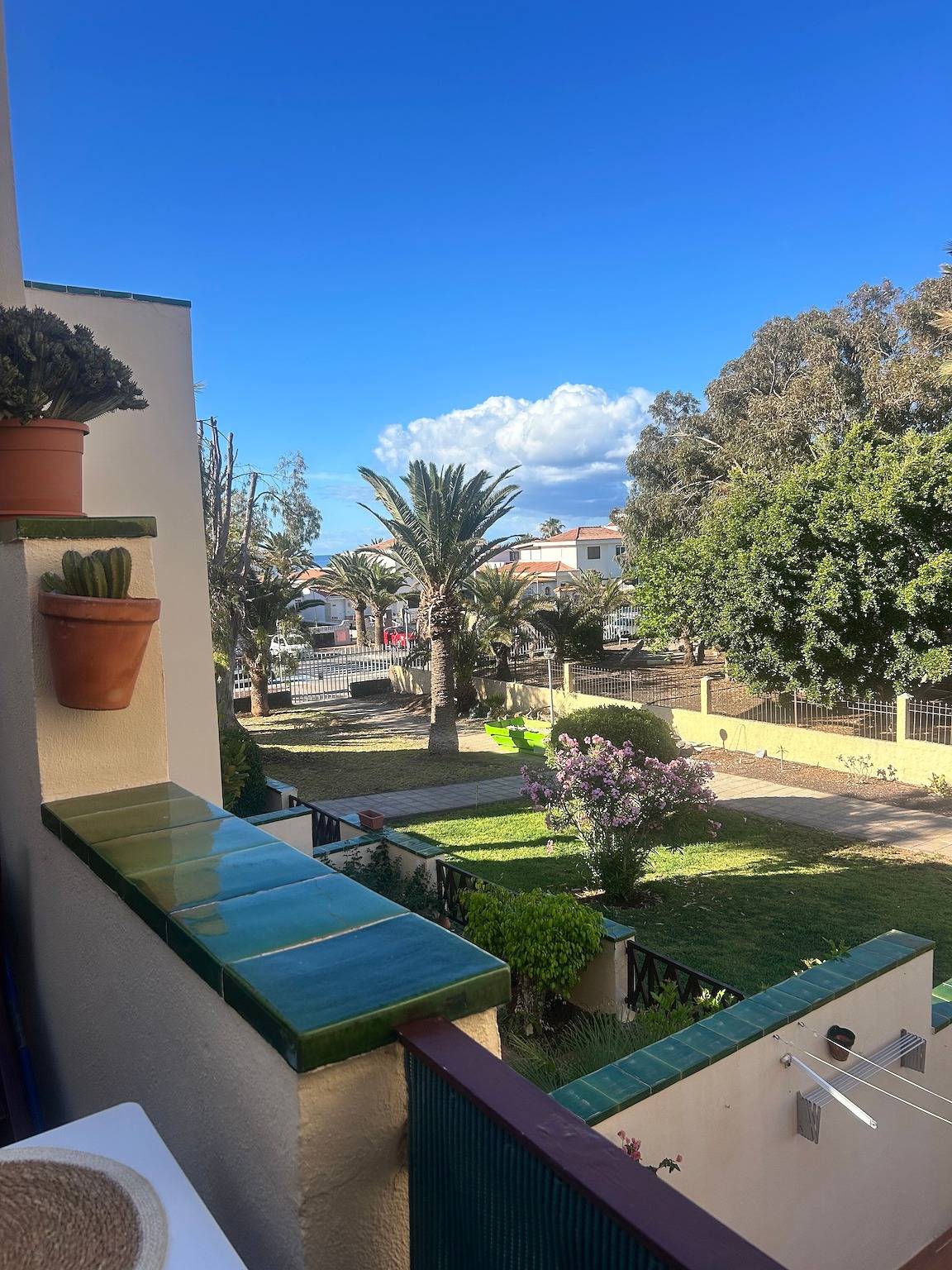 Appartement entier, Appartement de vacances 'Tagoropark Relax' avec piscine partagée, terrasse privée et Wi-Fi in Costa del Silencio, Arona