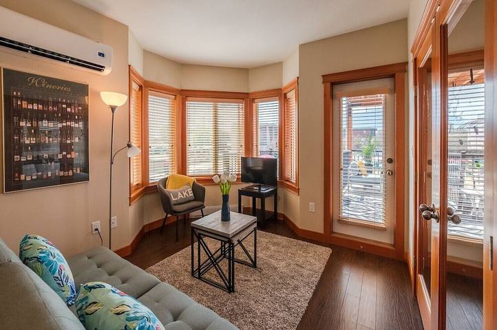 Vacation rental for 4 people, with balcony in Penticton