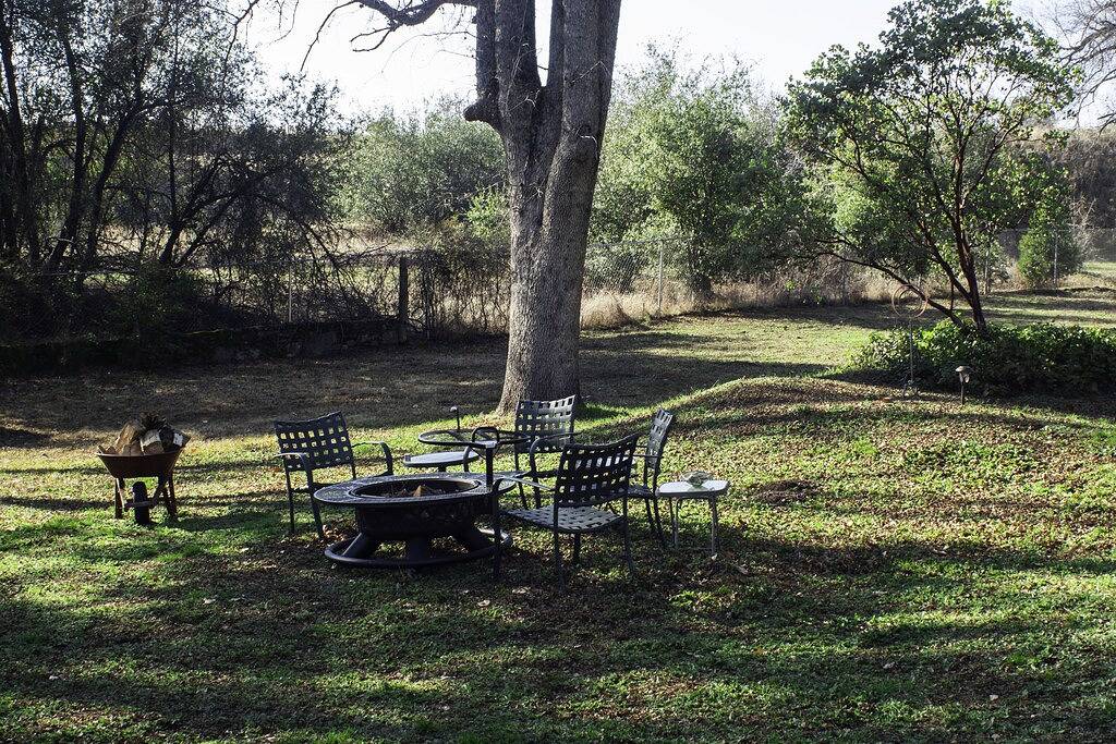 Private two bedroom cottage off Historic Highway 49. in Madera County