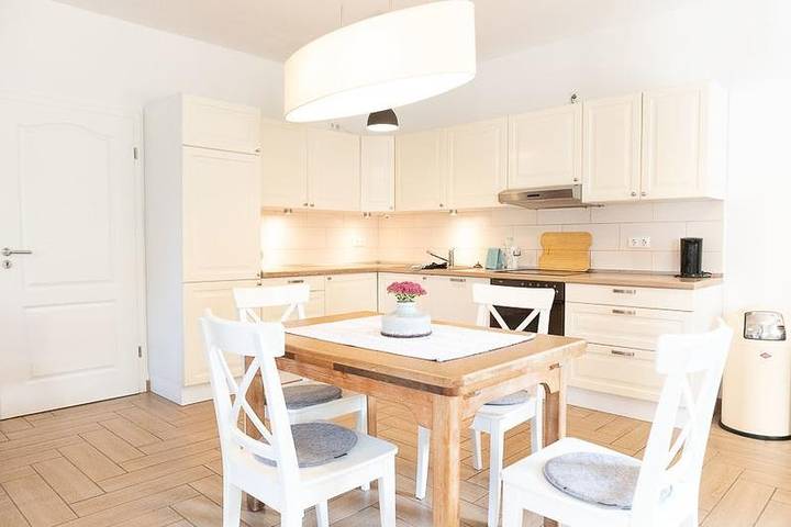 Ganze Ferienwohnung, Appartement/Fewo, Dusche und Badewanne, 2 Schlafr. in Eyendorf, Nordheide