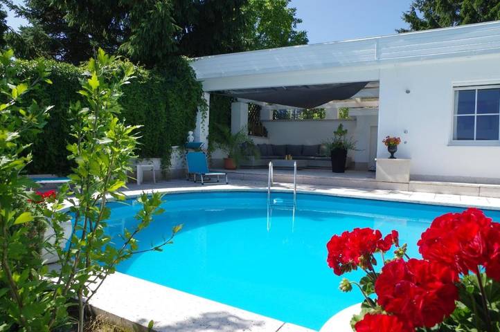 Ferienwohnung für 4 Personen, mit Terrasse und Garten sowie Pool und Sauna in Schirgiswalde-Kirschau