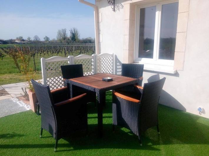 Location de vacances pour 2 personnes, avec vue et jardin à Anglade - 3