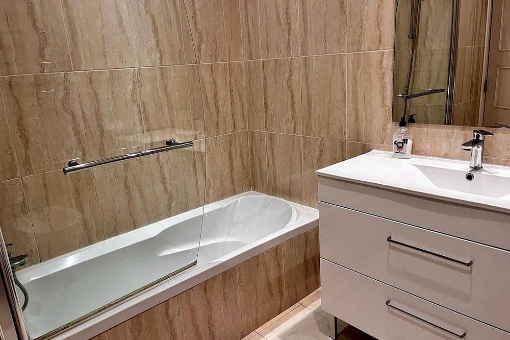 Ganze Wohnung, Geräumige nach Süden ausgerichtete Wohnung mit sonnigen Terrassen in Vale do Lobo, Almancil