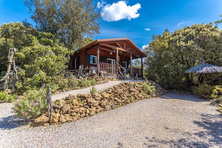 Bungalow voor 4 personen, met tuin en whirlpool, met huisdier in Zuid-Frankrijk