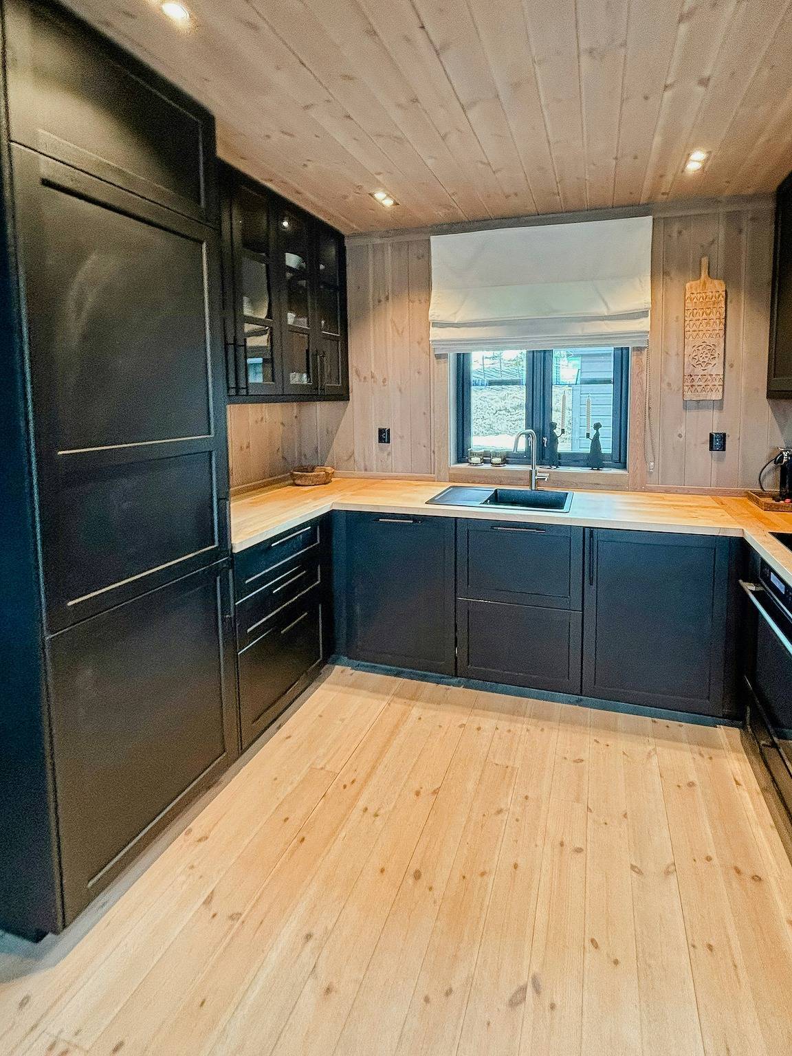 Moderne hut bij de skipistes van Skeikampen in Skeikampen, Gausdal