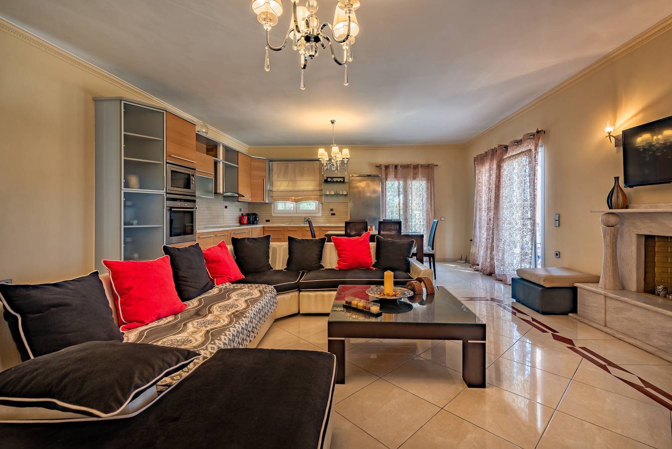 Entire apartment, 'Helios Maisonette' In Laganas in Laganas, Zakynthos