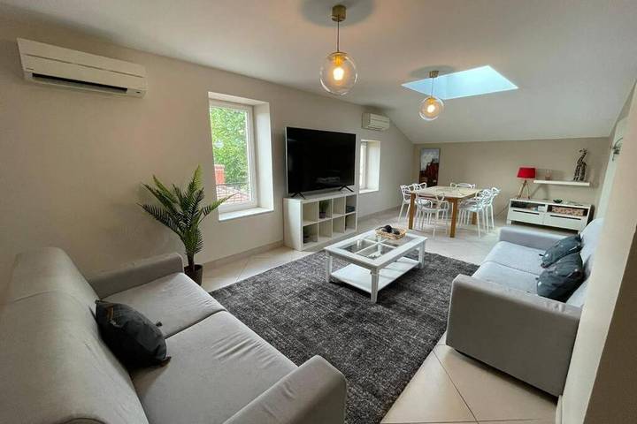 Location de vacances pour 9 personnes, avec Vue à Tain-l'Hermitage