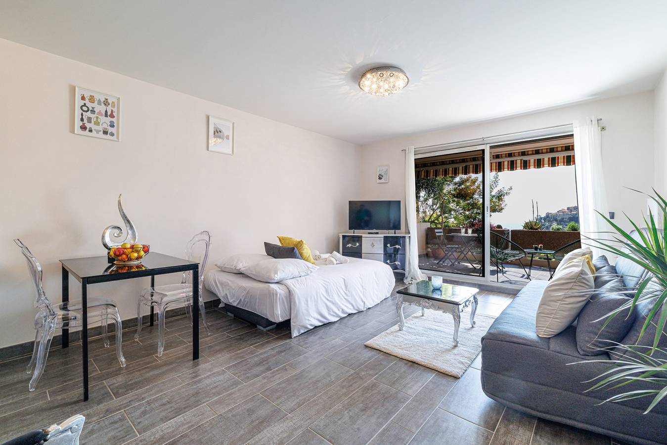 Studio entier, Les Balcons d'Eze in Èze, Côte méditerranéenne (France)
