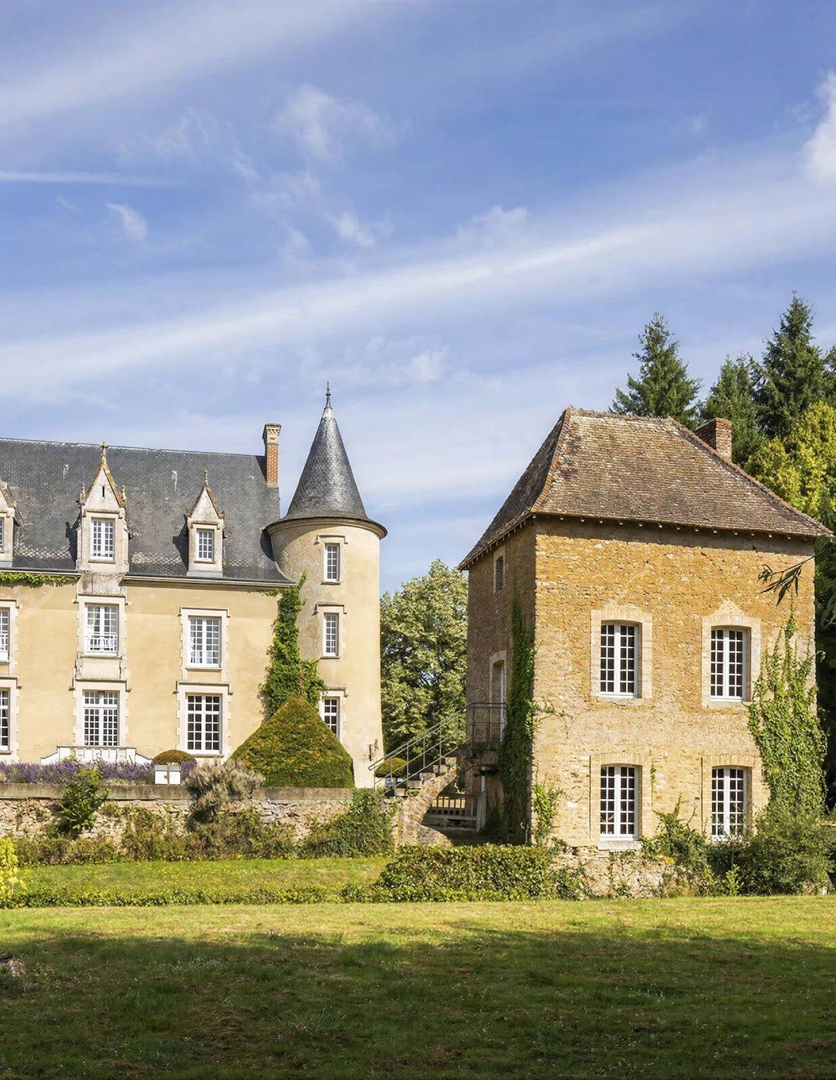 Château pour 15 personnes avec piscine in Lombron, Sarthe