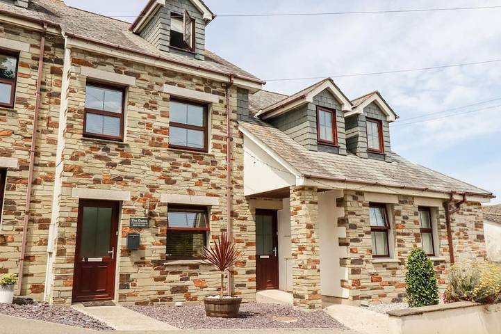 Cottage for 6 people, with Terrace and Garden in Crantock