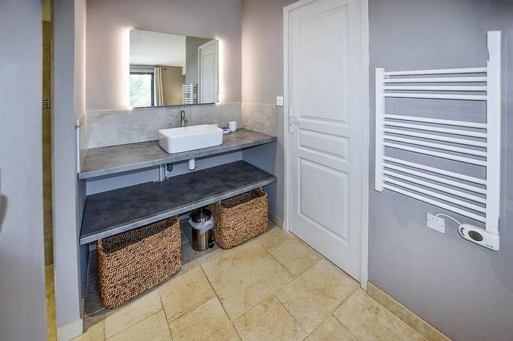 Awesome home in La-Roque-sur-Pernes in La Roque-sur-Pernes, Vaucluse